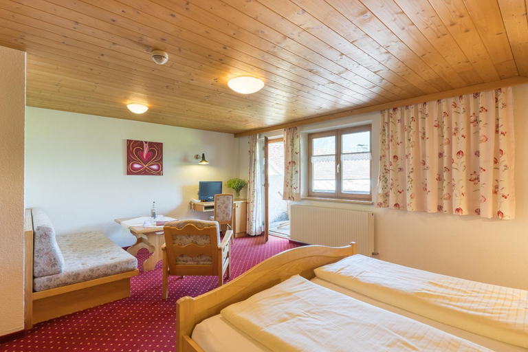 Bedroom 4, Landhotel Hirschen, Bregenz