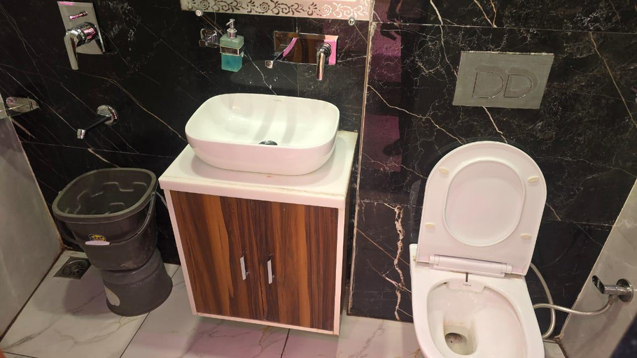 4, Hotel Brij Inn, Mathura