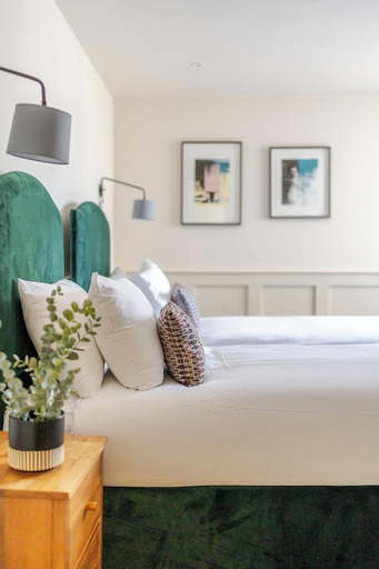 Bedroom 3, Brooks Hotel, Edinburgh