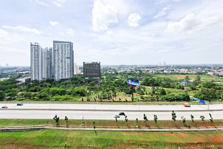Others 3, Stylish Studio for 2 Pax at Sky House BSD Apartment By Travelio, Tangerang Selatan