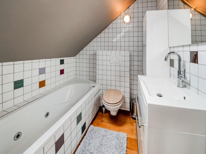 Bathroom 3, Petit Wilogne Holiday Home in Mont, Luxembourg