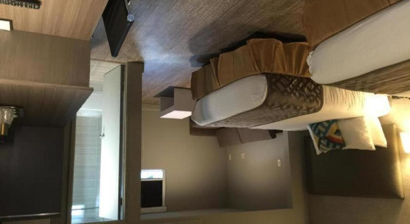 Bedroom 3, Arden Star Hotel, Sacramento