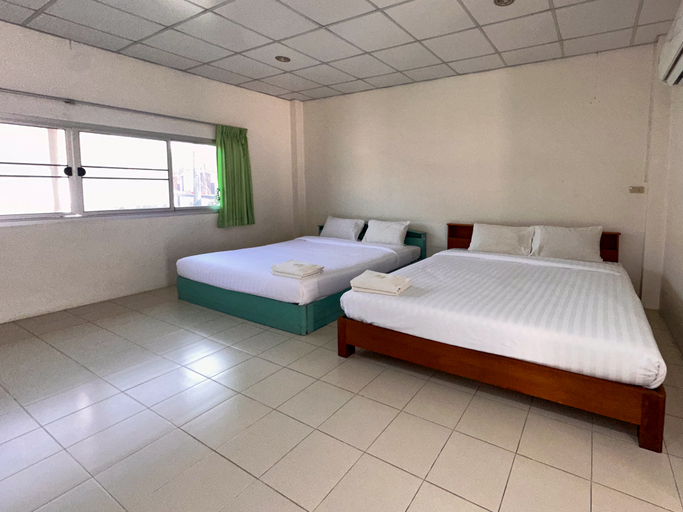 Bedroom 3, Chumphon Park Resort, Muang Chumphon