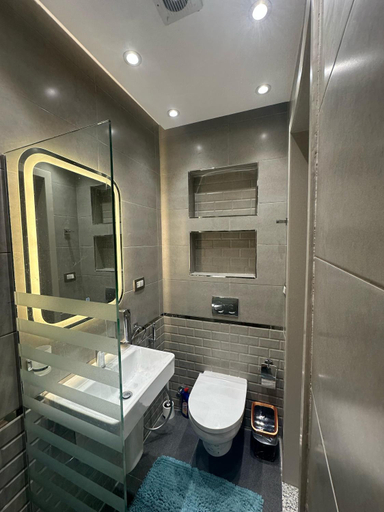Bathroom 2, Al-Rehab luxury apartment Families only, New Cairo 2