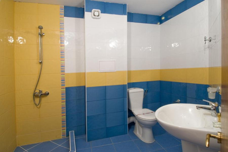 Bathroom 5, Hotel Radis, Primorsko