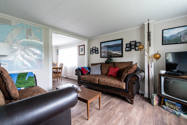 Others 5, Out East B&B - Norris Point, Division No. 9