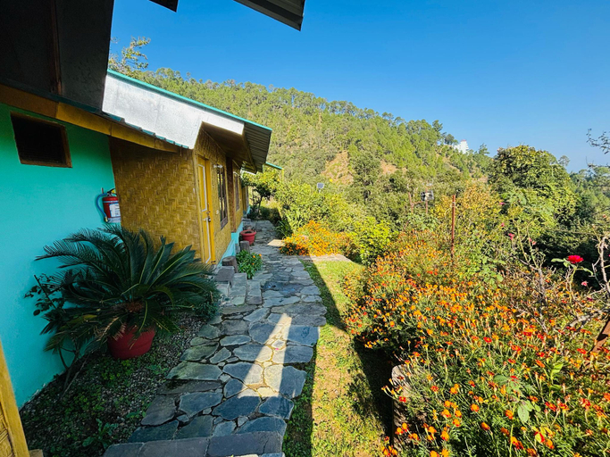 Others 5, Hotel sumit , Almora