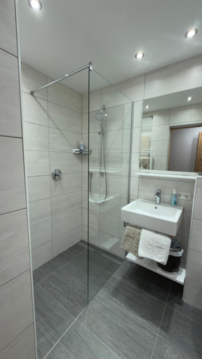 Bathroom 4, Hotel Sailer, Landeck