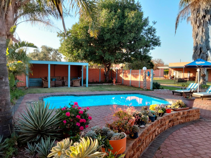 Sport & Beauty 2, Culdesac Guesthouse Oudtshoorn, Eden