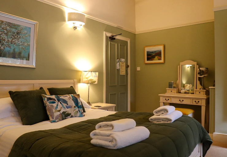 Bedroom 2, The Castle Hotel, Shropshire