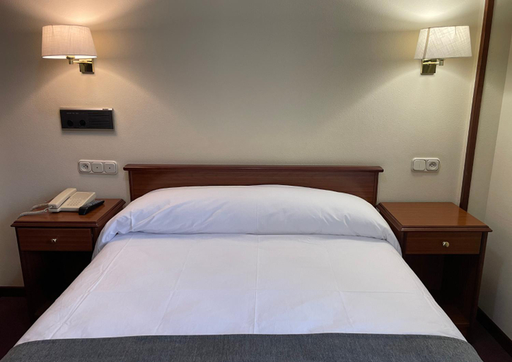 Bedroom 3, Pension Capital de Galicia, A Coruña