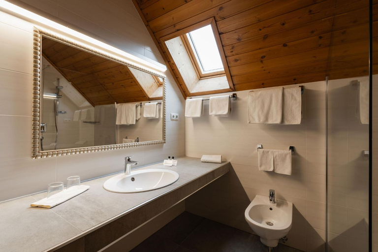 Bathroom 3, Hohe Gaisl, Bolzano