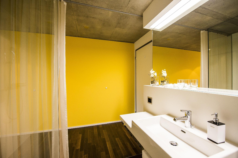Bathroom 5, Aparthotel Rotkreuz, Zug
