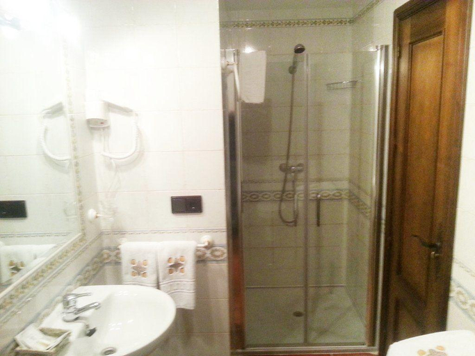 Bathroom, Casa Rural Cuatro de Oros, Toledo