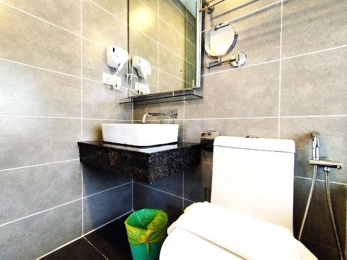 Bathroom 4, Genting MajesticColdStayCation2R2B @ IDelemen, Genting Highlands