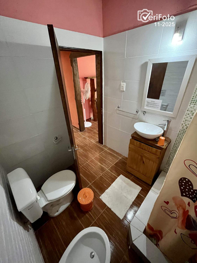 Bathroom 3, Punta Avellaneda, n.a289