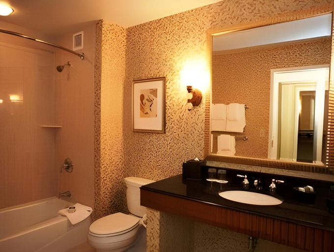 Bathroom 3, Hotel Casa Linda, Ernakulam