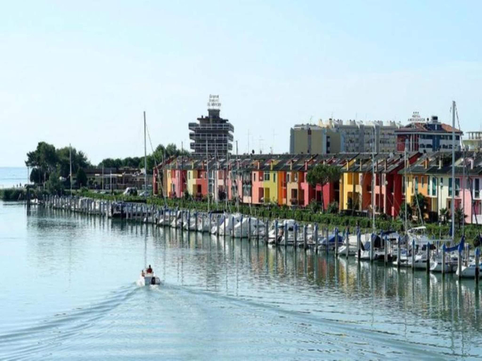 3, Caorle Apartment by Adriatic Sea, Venezia