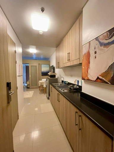 Others 5, Shore residences tower B, Pasay City