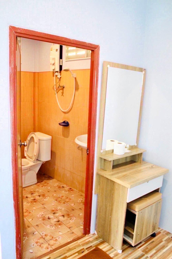 Bathroom 5, Sai Klong Song Lae Resort Pakpra Phatthalung, Khuan Khanun