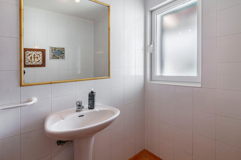Bathroom 3, Casas do Porto - Azalea and Hortensia, Ponta Delgada