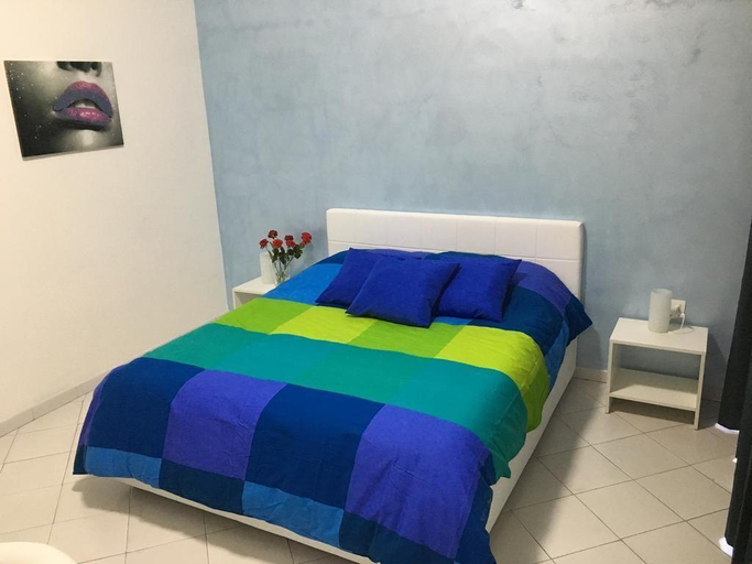 Bedroom 2, B&b Grillo, Salerno