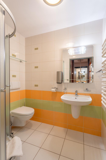 Bathroom 2, Centrum Green Hill Business & SPA, Cieszyn