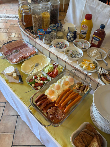 Food & Drinks 5, Penzion 77 - Garni, Pezinok