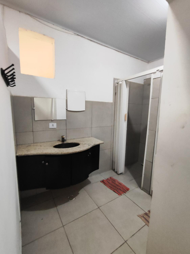 Bathroom 3, Hotel Itu Shopping, Itu