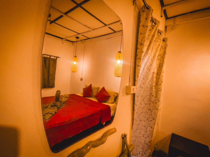 Bedroom 2, The Beach Cafe, K. Ko Chang