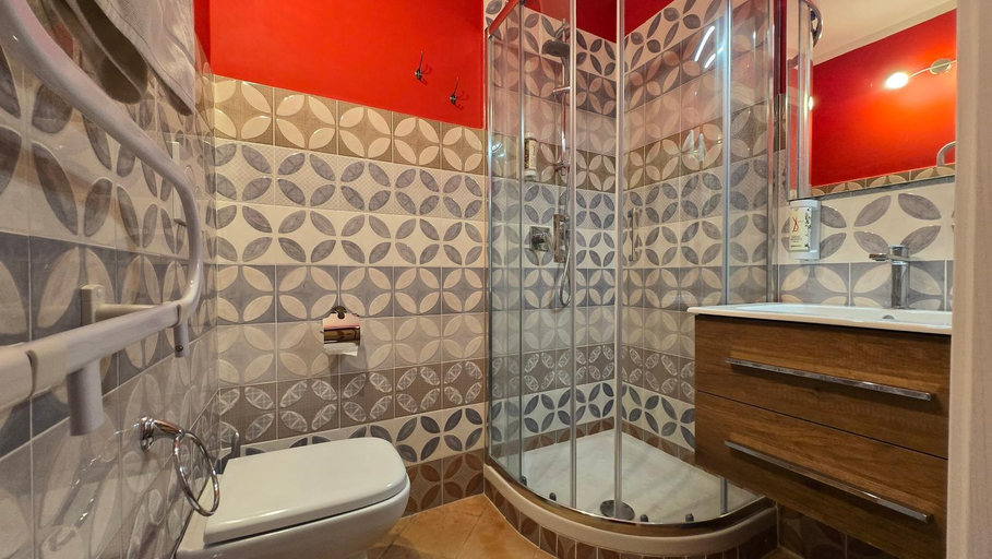 Bathroom 2, Hotel Perbacco, Campobasso