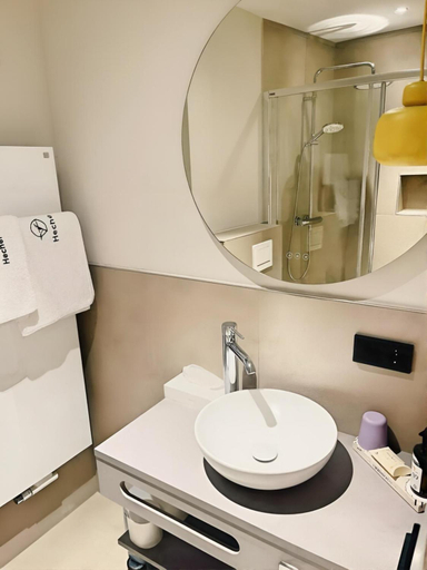 Bathroom 2, Hotel Hecher, Wolfsberg