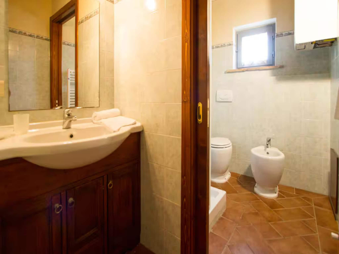 Bathroom 4, Elegant Castle Stay with Pool, Arezzo