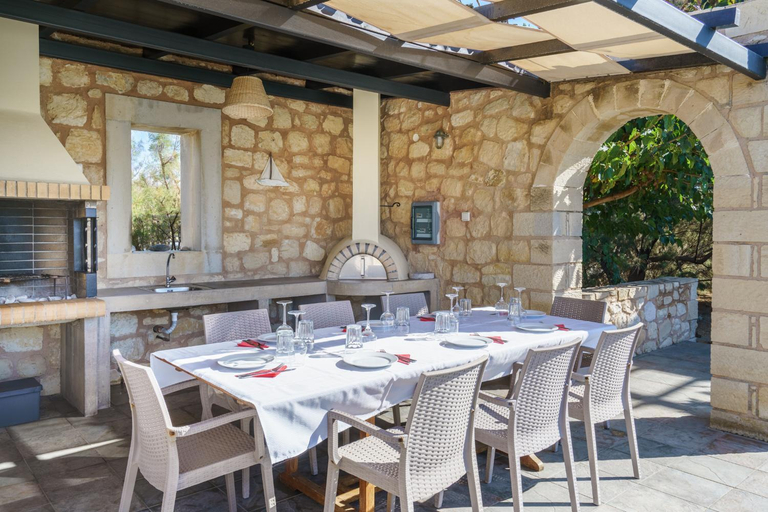 Food & Drinks 5, Stone Built Private villa Emerald with pool, 30m to Beach & BBQ!, Crete