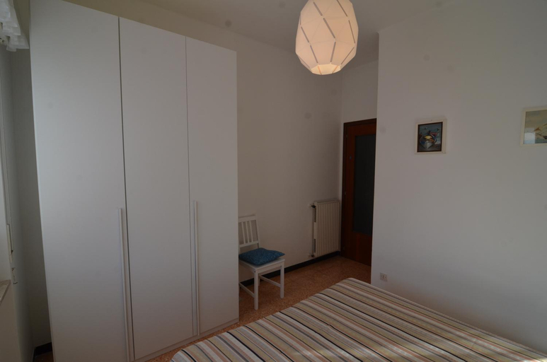 Bedroom 2, Levanto Rentals, La Spezia