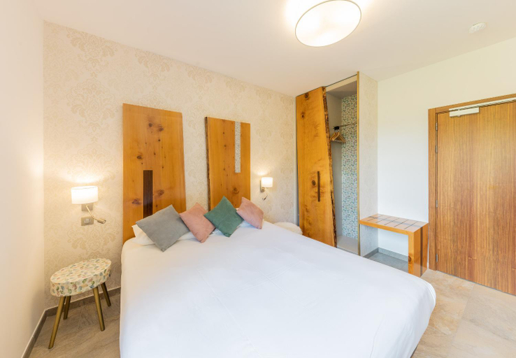 Bedroom 4, Hotel de la Restonica, Haute-Corse