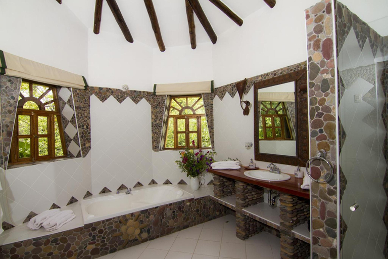 Bathroom, Las Casitas del Arco Iris, Urubamba