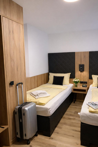 Bedroom 2, Gastehaus Elisabeth, Innsbruck Land