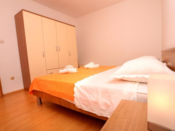 Bedroom 2, Apartments iovo - Comfort One Bedroom Apartment with Terrace A2, Okrug