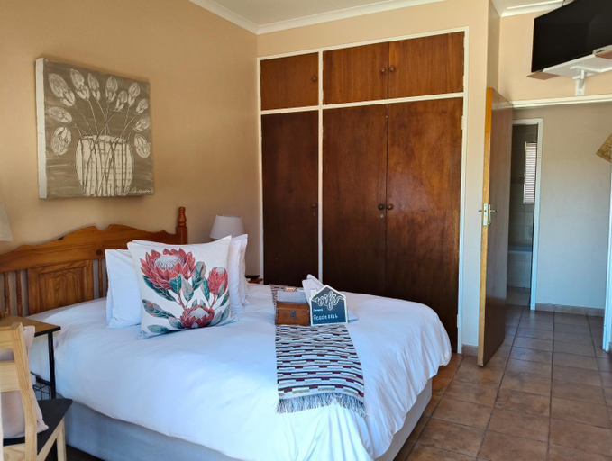 Bedroom 3, Acacia Gastehuis, John Taolo Gaetsewe