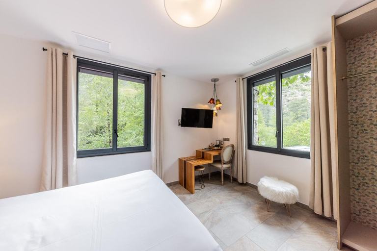 Bedroom 3, Hotel de la Restonica, Haute-Corse
