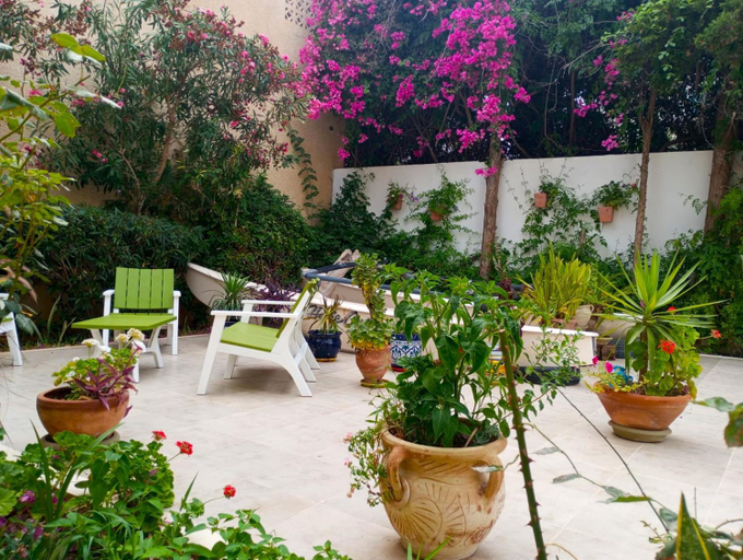 Others 3, Villa Azaiiza, Akouda