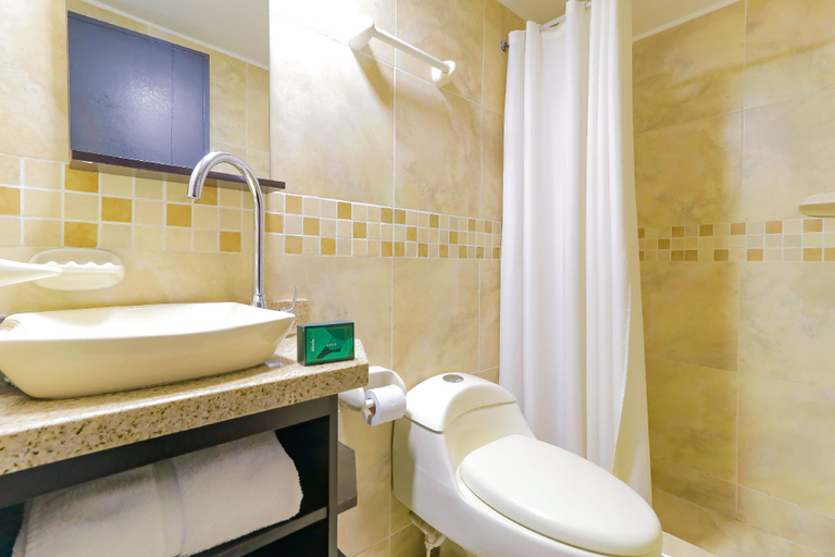 Bathroom, ApartaHotel Bogota Gran Marquez, Santafé de Bogotá