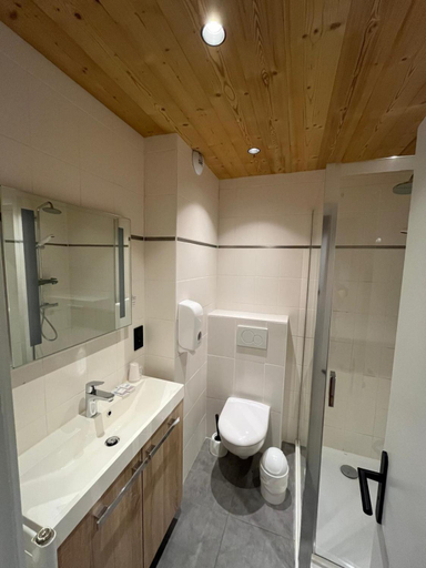 Bathroom 3, Hotel et appart'hotel de l'Hermitage, Haute-Savoie