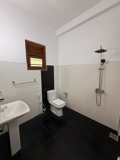 Bathroom 3, il Mio Mirissa, Weligama