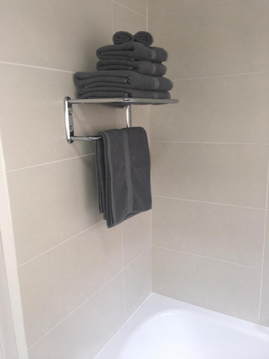 Bathroom 4, Fuhri Road Apartments Madison House, Ekurhuleni