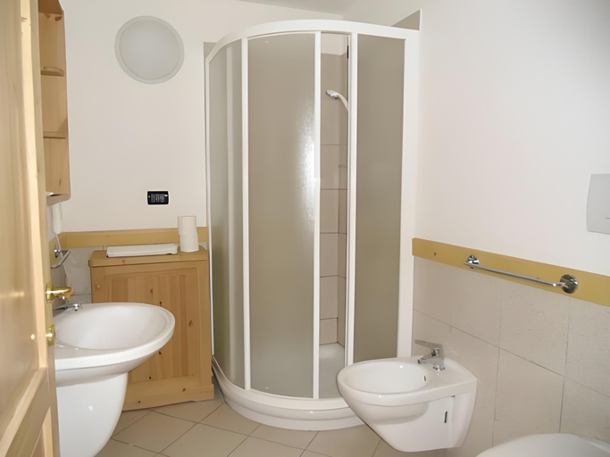 Bathroom 3, Hotel Residence Bellavista - Camping Polsa, Trento