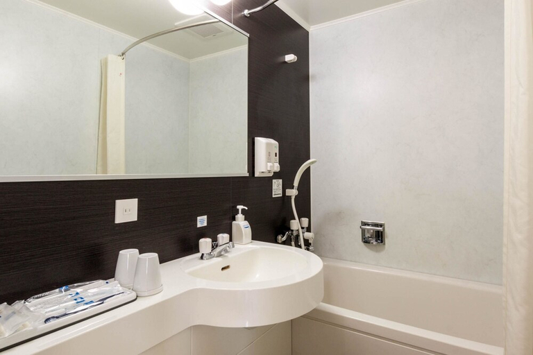bathroom 25