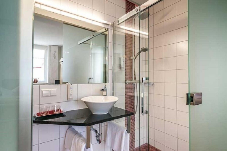 Bathroom 4, Hotel Zum Vetter, Elbe-Elster