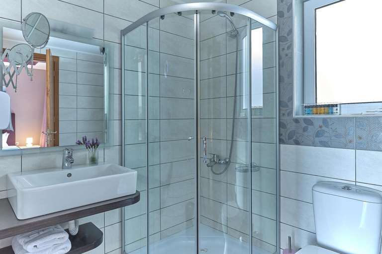 Bathroom 3, Nymphes Luxury Apartments, Crete